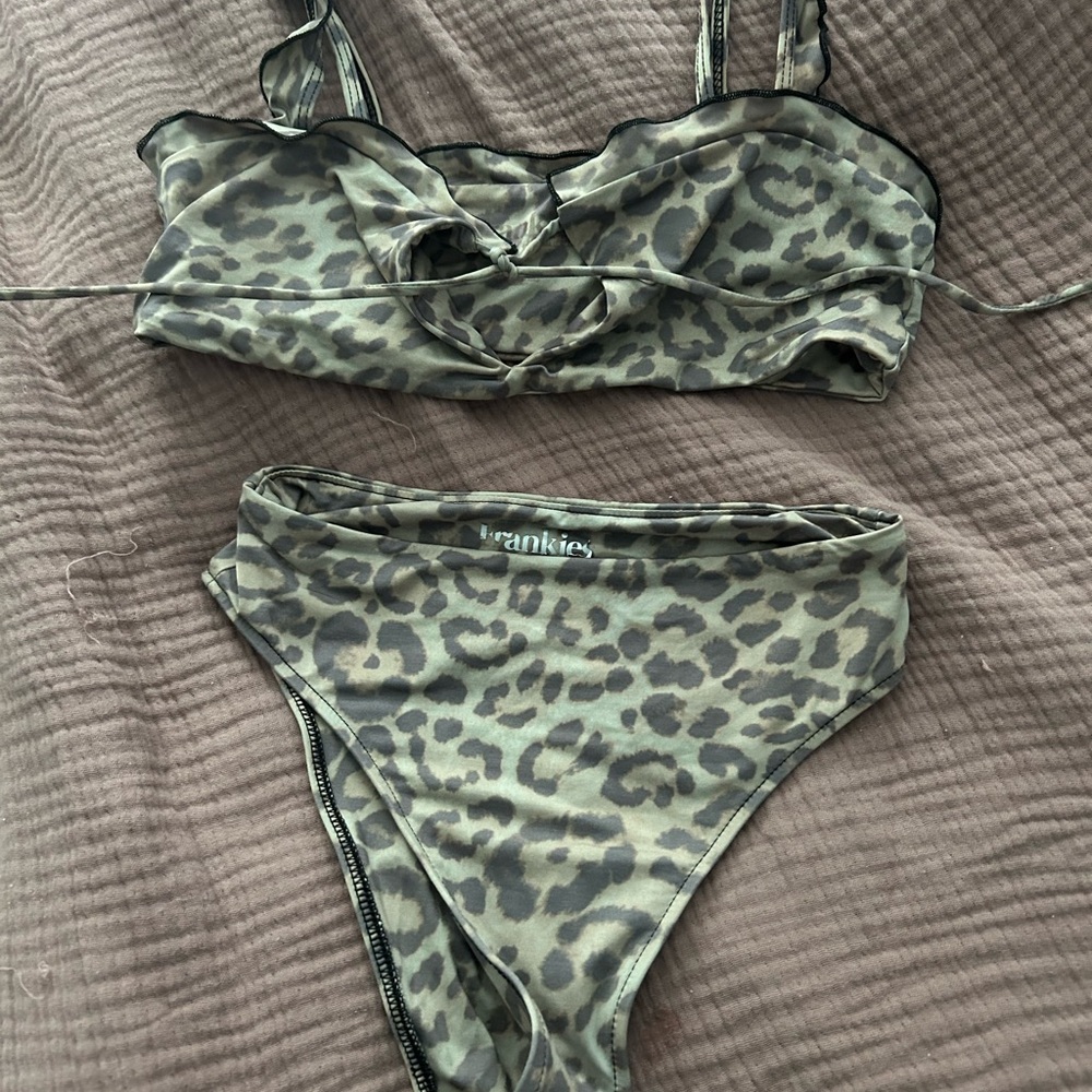 Frankie’s bikini Leopard Print Bikini Set